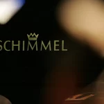 Links Titelbild Schimmel Pianos